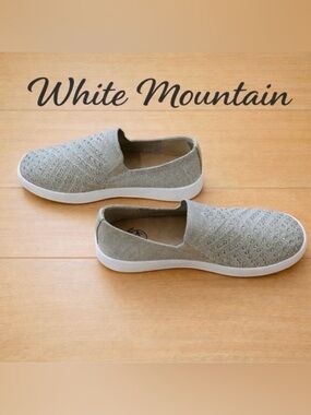 NWOT. White Mountain. Comfort.
Slip On. Summer.
Closed Toe. Sz. 8.5